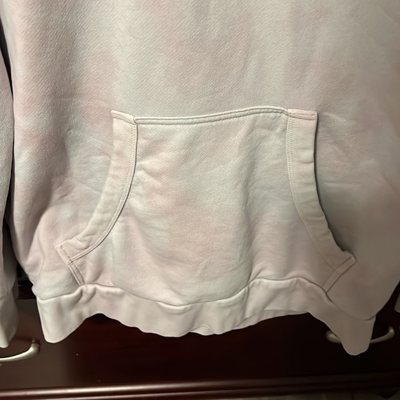 Wanakome Billie sweatshirt - great condition - very comfortable and has pockets. - Picture 4 of 4